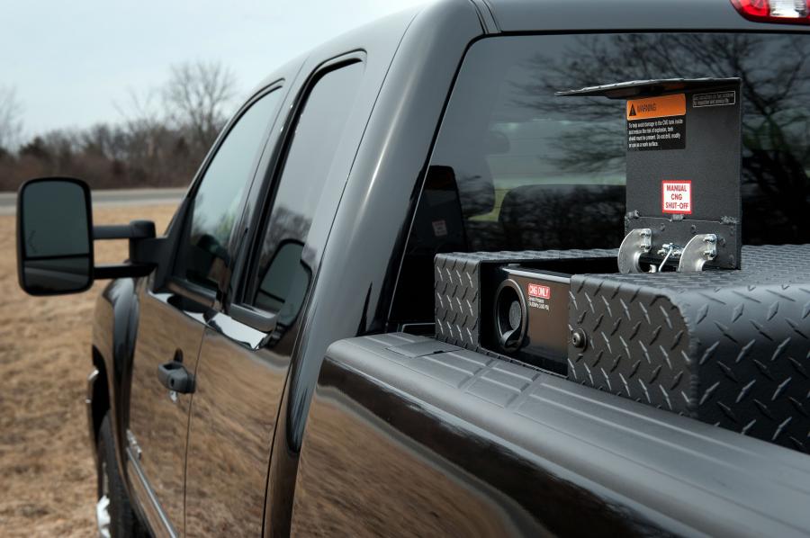  Chevrolet Silverado HD Bi-Fuel 2013 года  (фото 12 из 17)